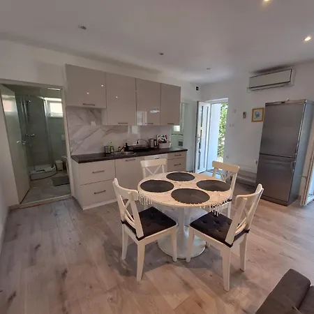 Apartamento App Sanny With Terrace Malinska