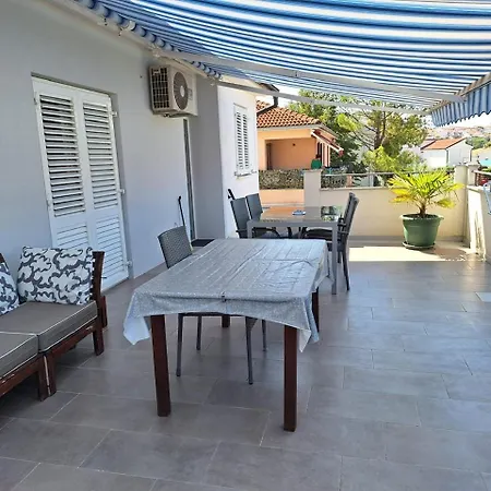 App Sanny With Terrace