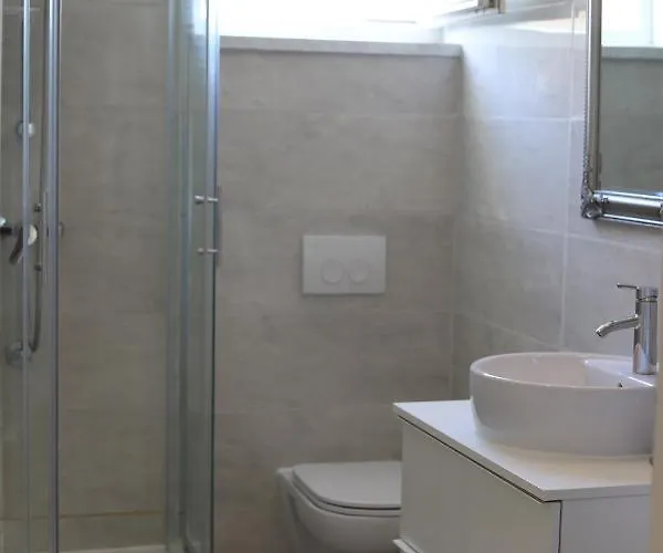 App Sanny With Terrace Apartamento Malinska