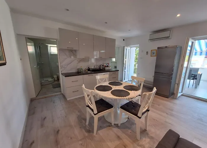 Apartamento App Sanny With Terrace Malinska