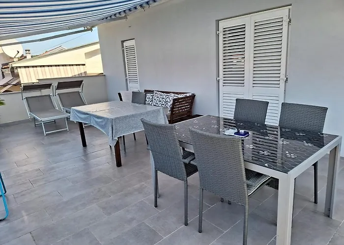 App Sanny With Terrace Apartamento *